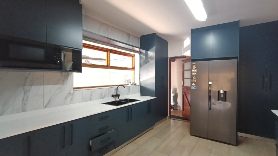 3 Bedroom Property for Sale in Voelvlei Western Cape
